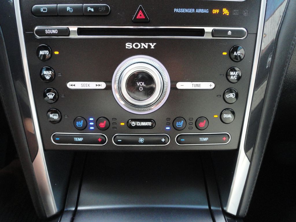 2016 Ford Explorer Image 25