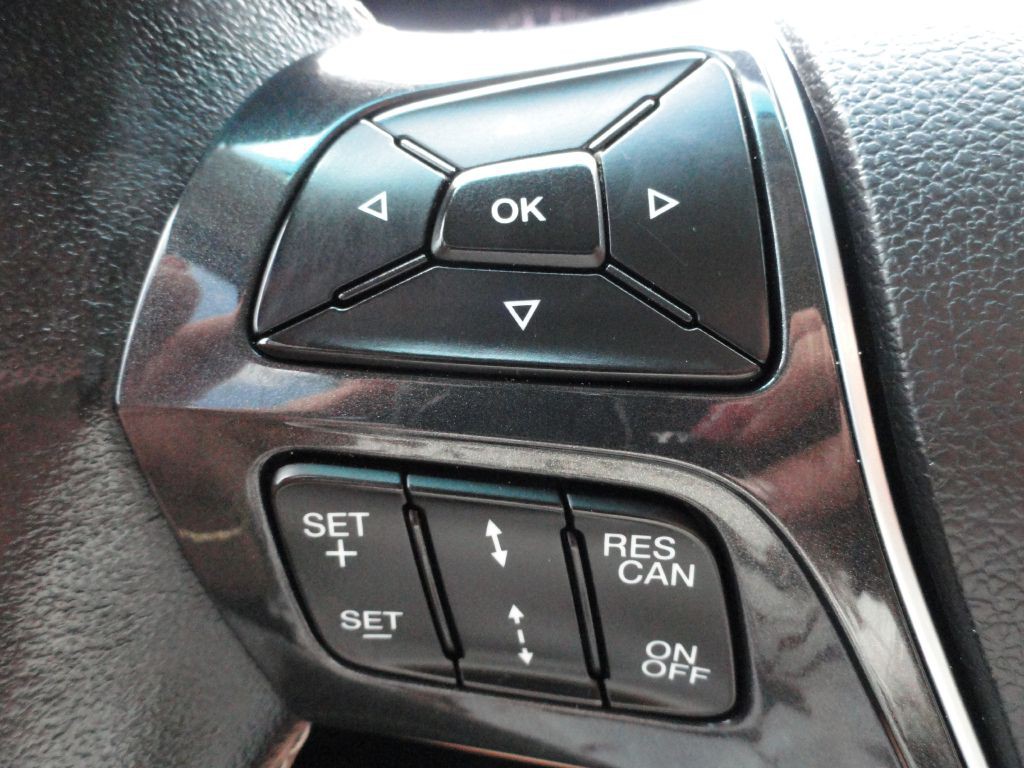 2016 Ford Explorer Image 30