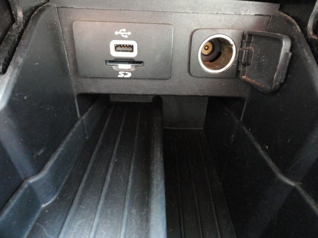 2016 Ford Explorer Image 35