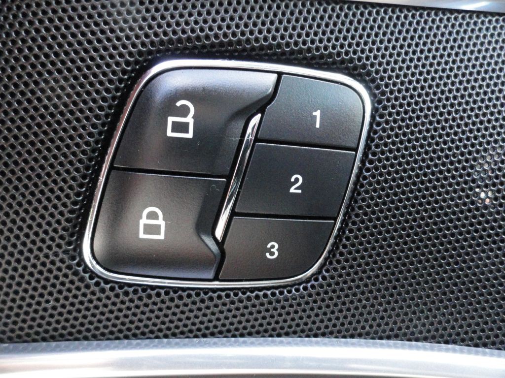2016 Ford Explorer Image 37