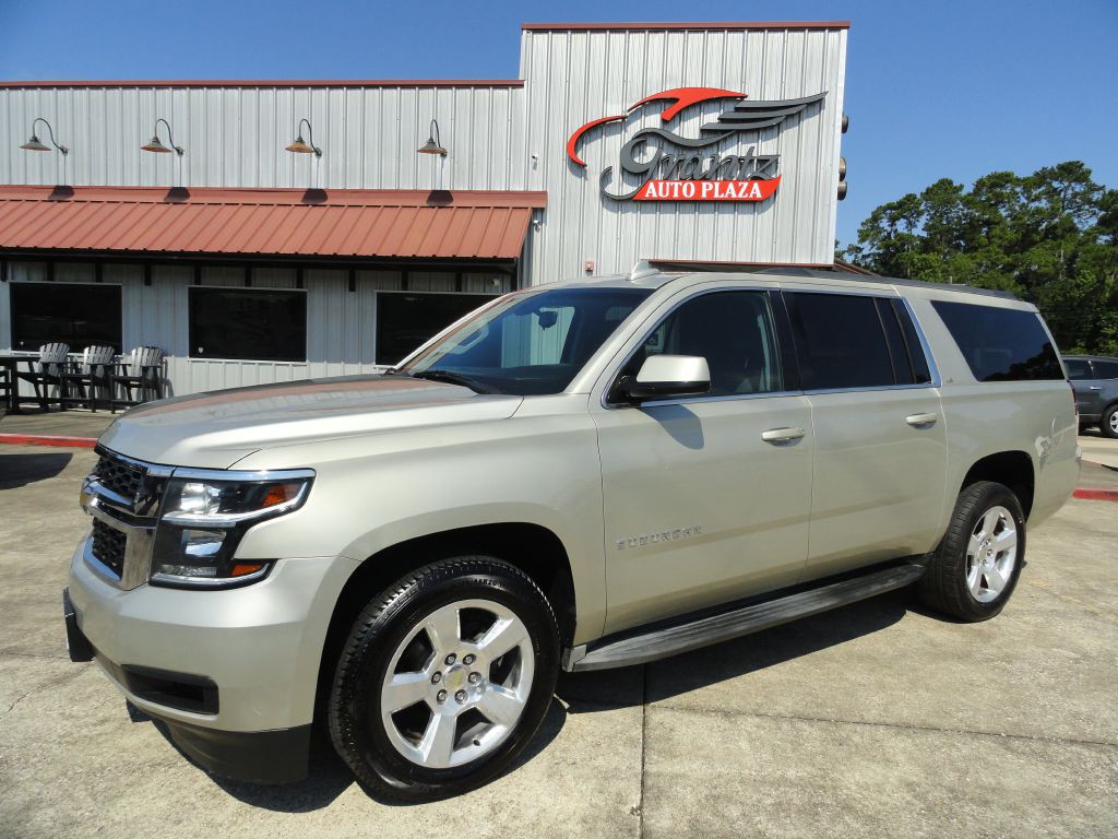 2016 Chevrolet Suburban Image 1