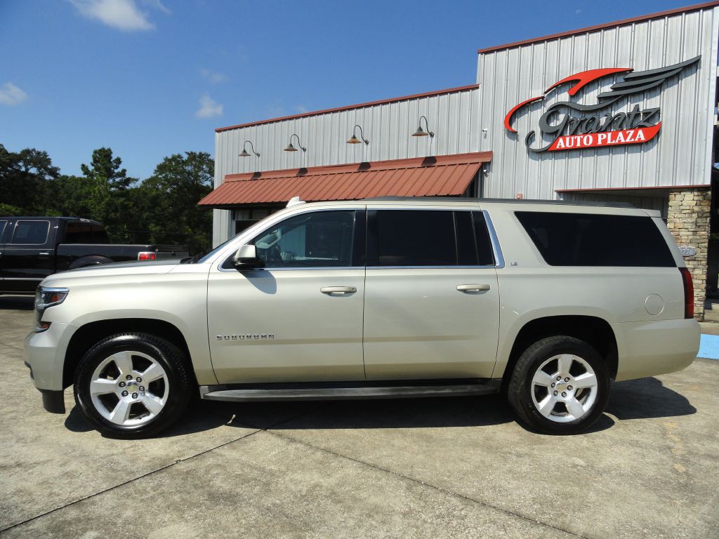 2016 Chevrolet Suburban Image 3