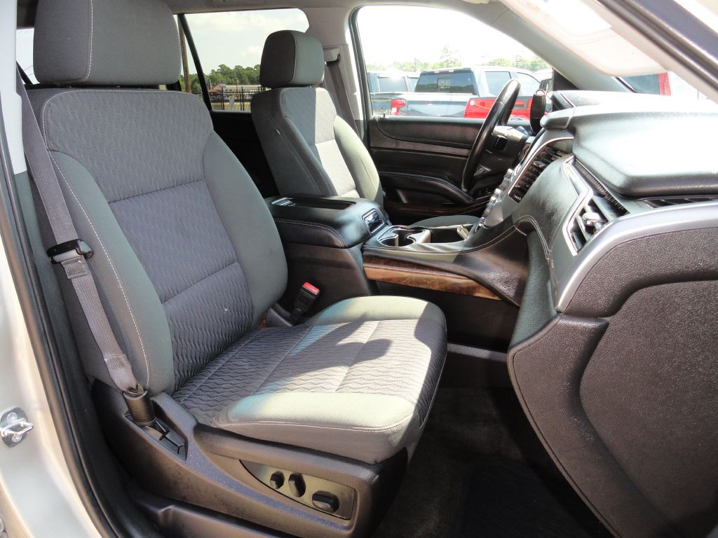 2016 Chevrolet Suburban Image 7