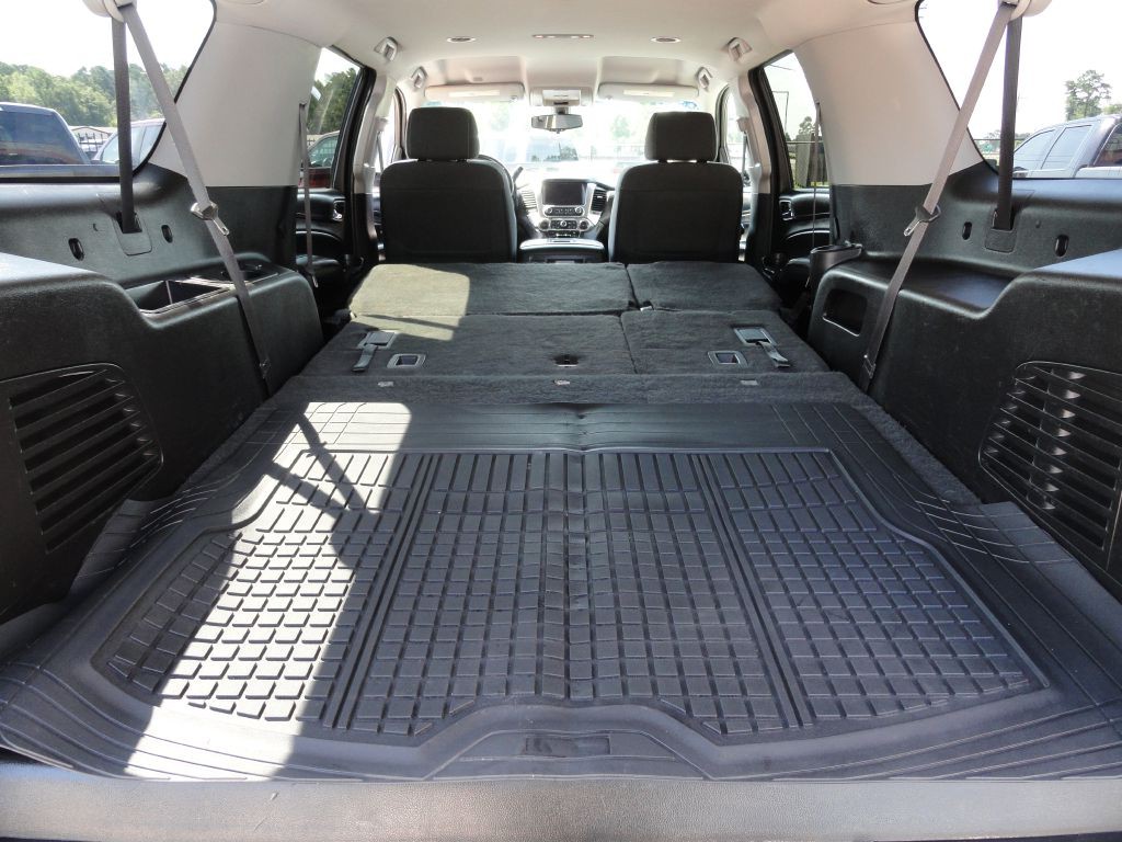 2016 Chevrolet Suburban Image 15