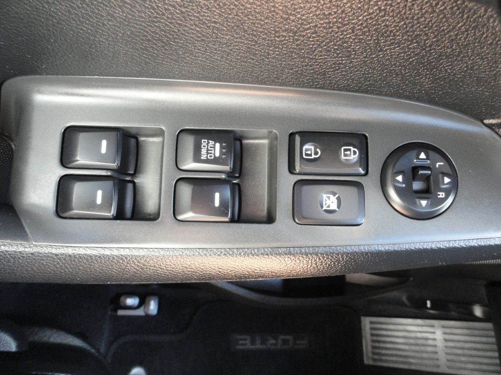 2018 Kia Forte Image 22