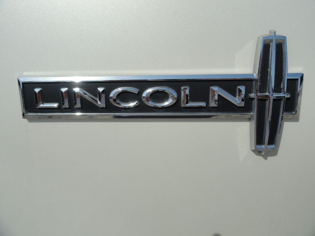 2007 Lincoln Mark LT Image 35
