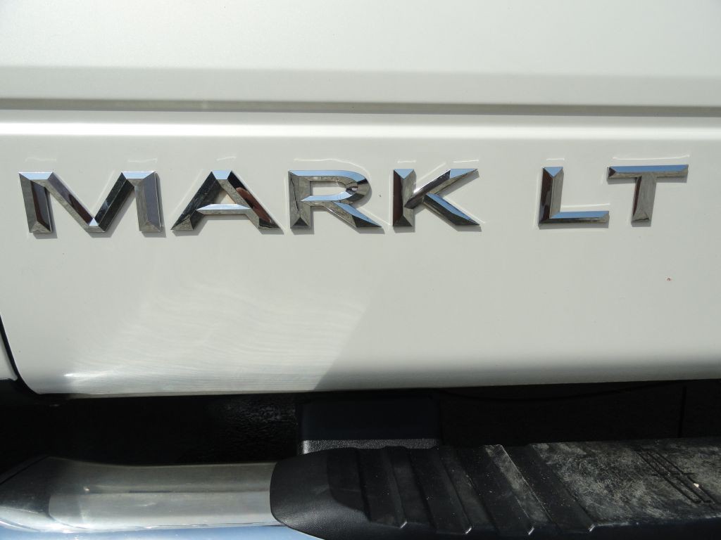 2007 Lincoln Mark LT Image 36