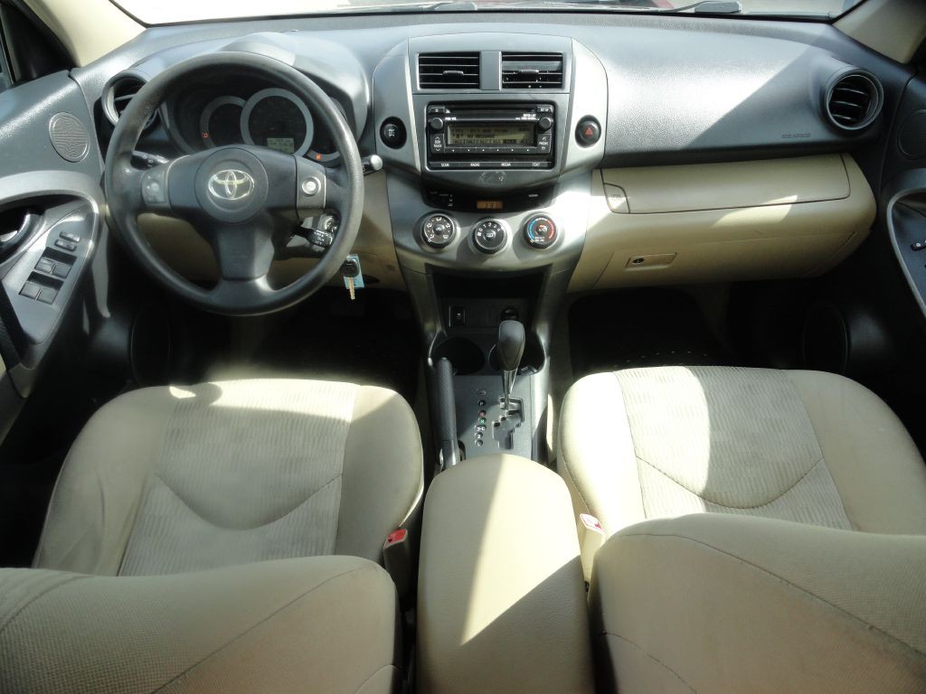 2012 Toyota Rav4 Image 6