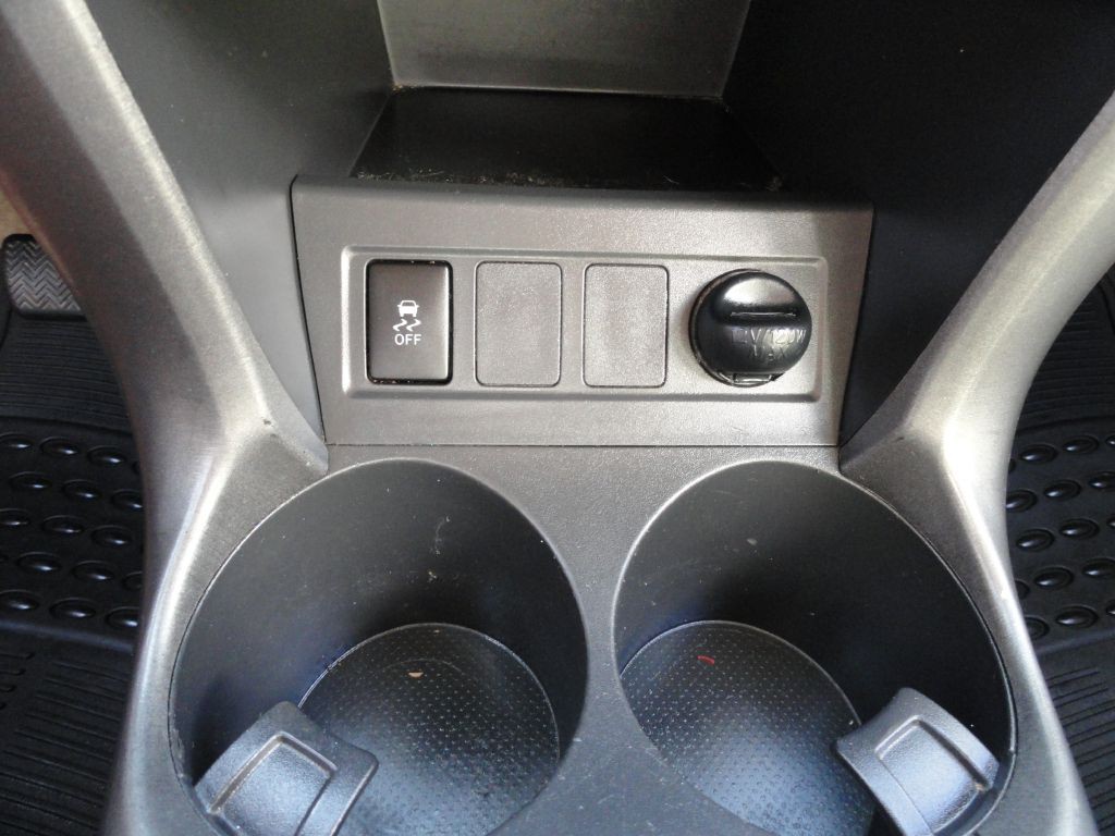 2012 Toyota Rav4 Image 25