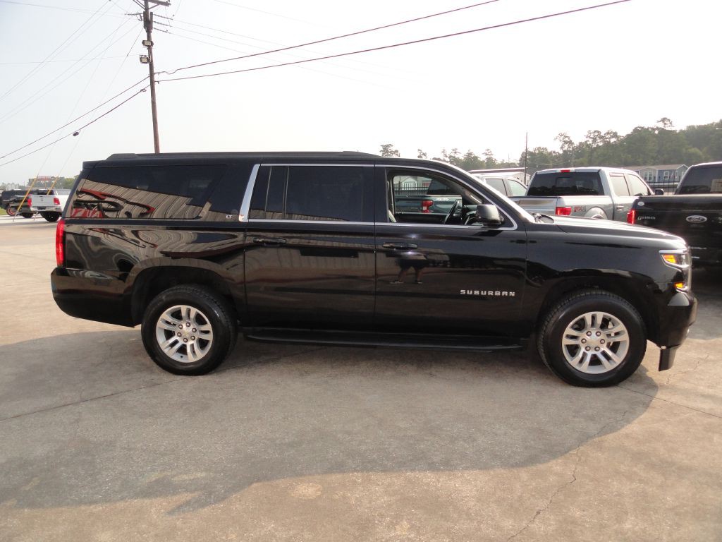 2019 Chevrolet Suburban Image 5