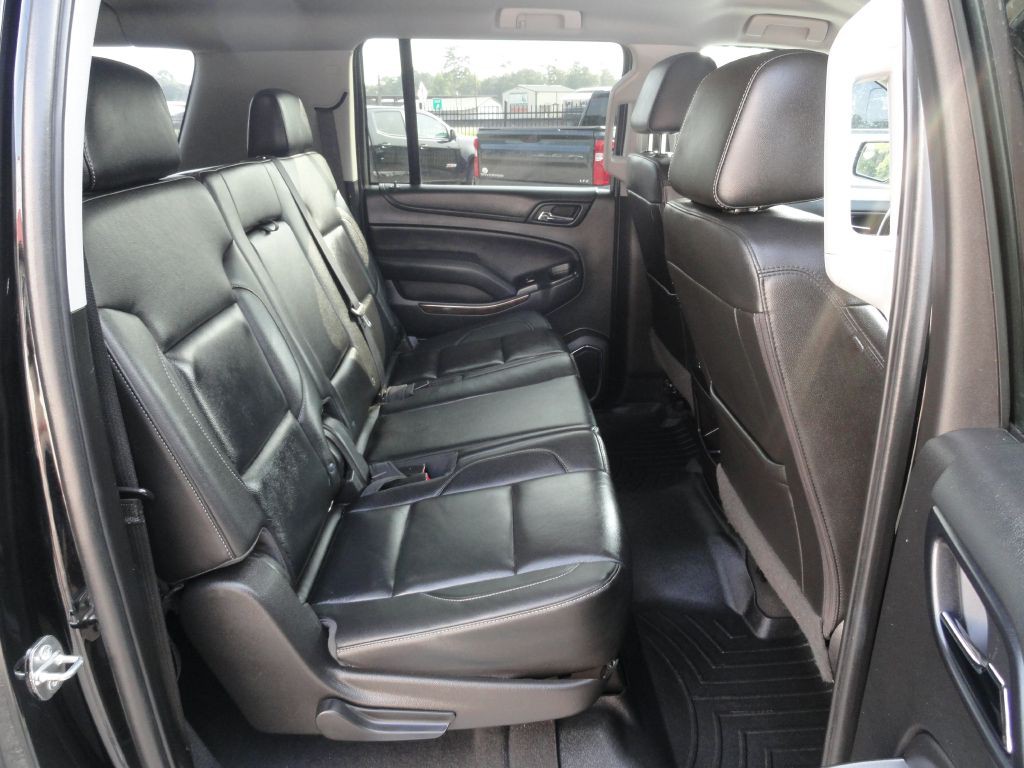 2019 Chevrolet Suburban Image 7