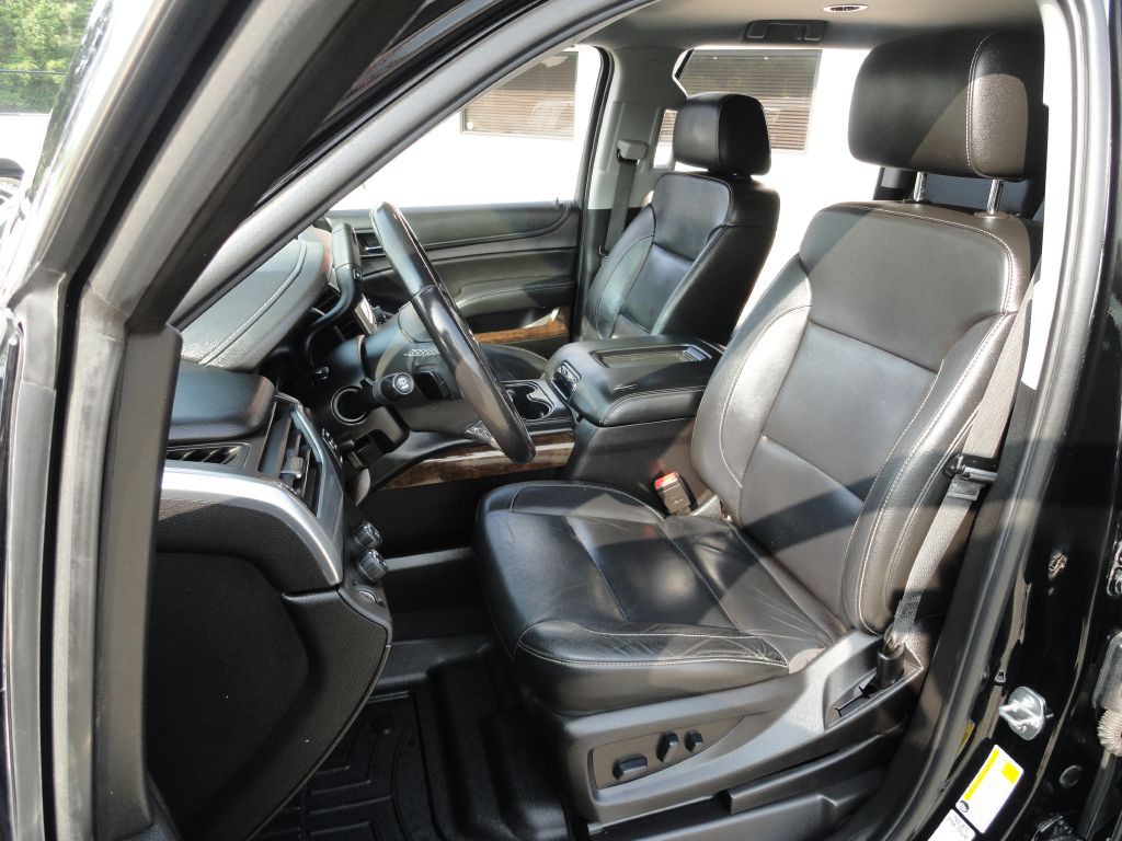 2019 Chevrolet Suburban Image 9