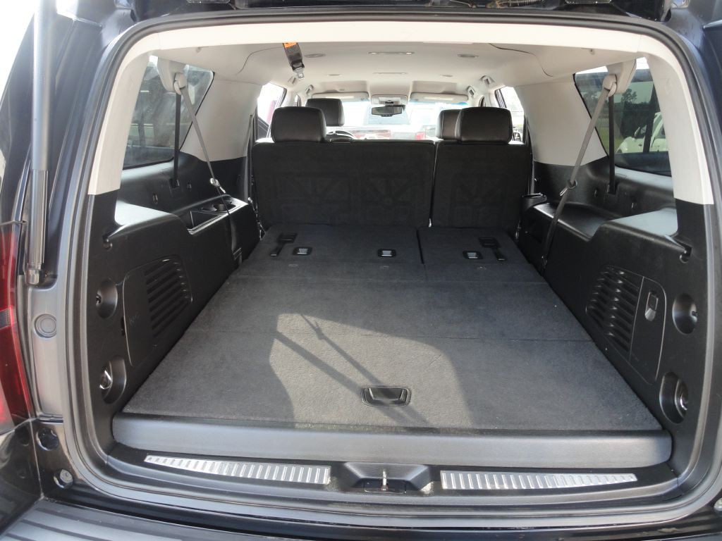 2019 Chevrolet Suburban Image 13