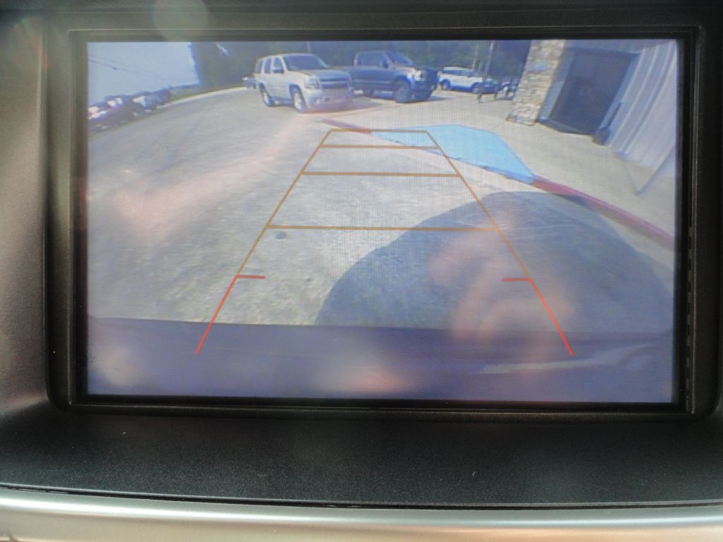 2019 Chevrolet Suburban Image 17