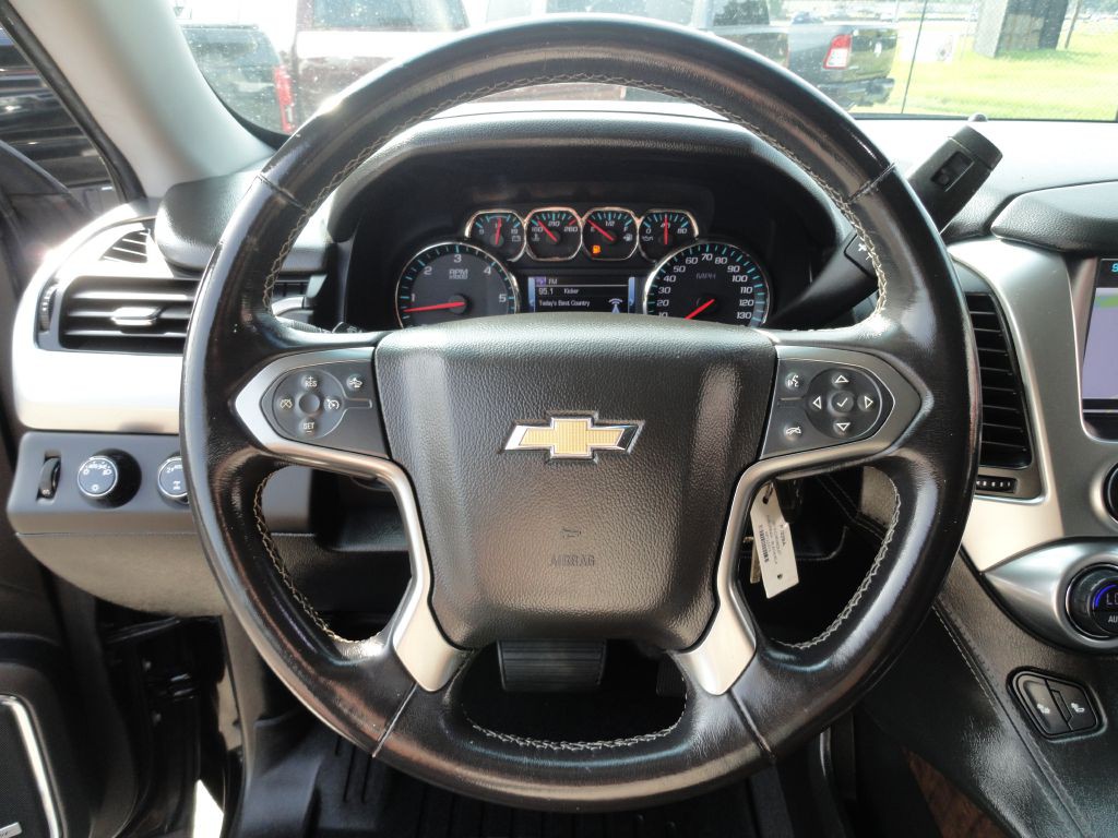 2019 Chevrolet Suburban Image 23