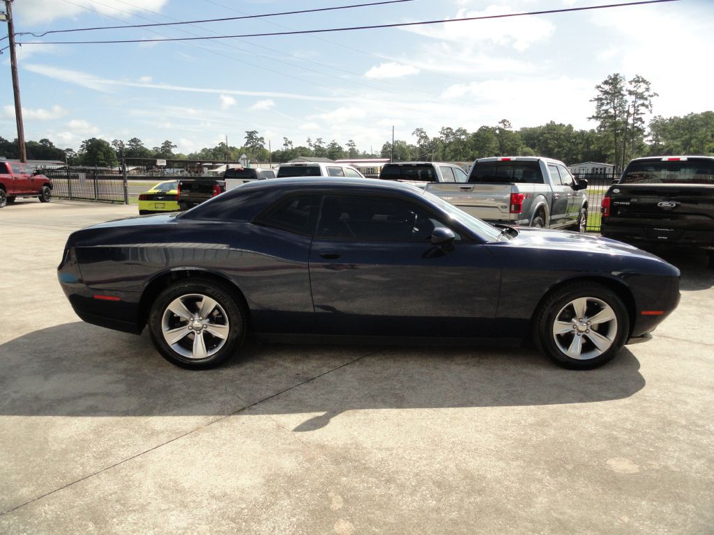 2016 Dodge Challenger Image 5