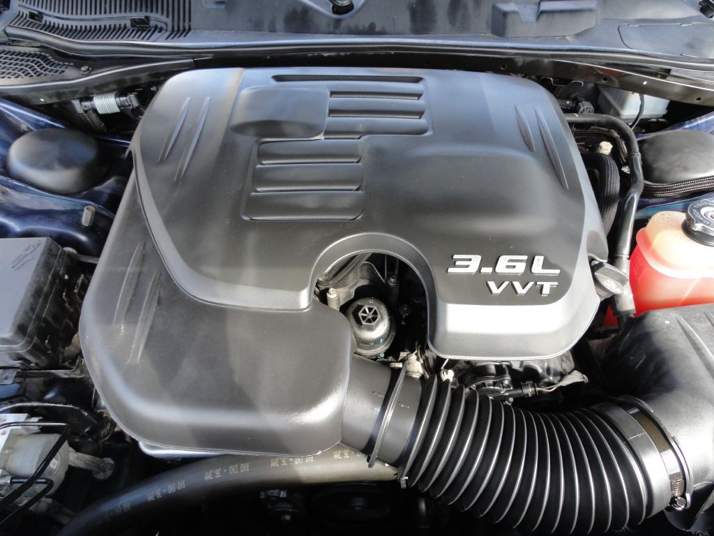 2016 Dodge Challenger Image 20