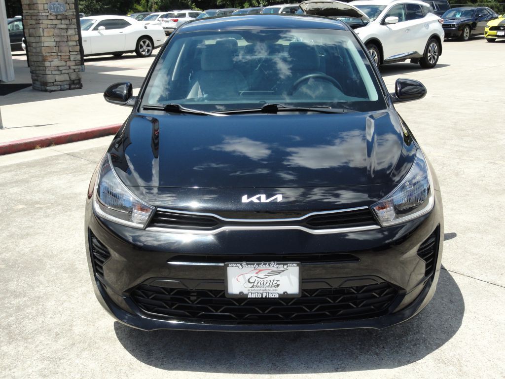2023 Kia Rio Image 2