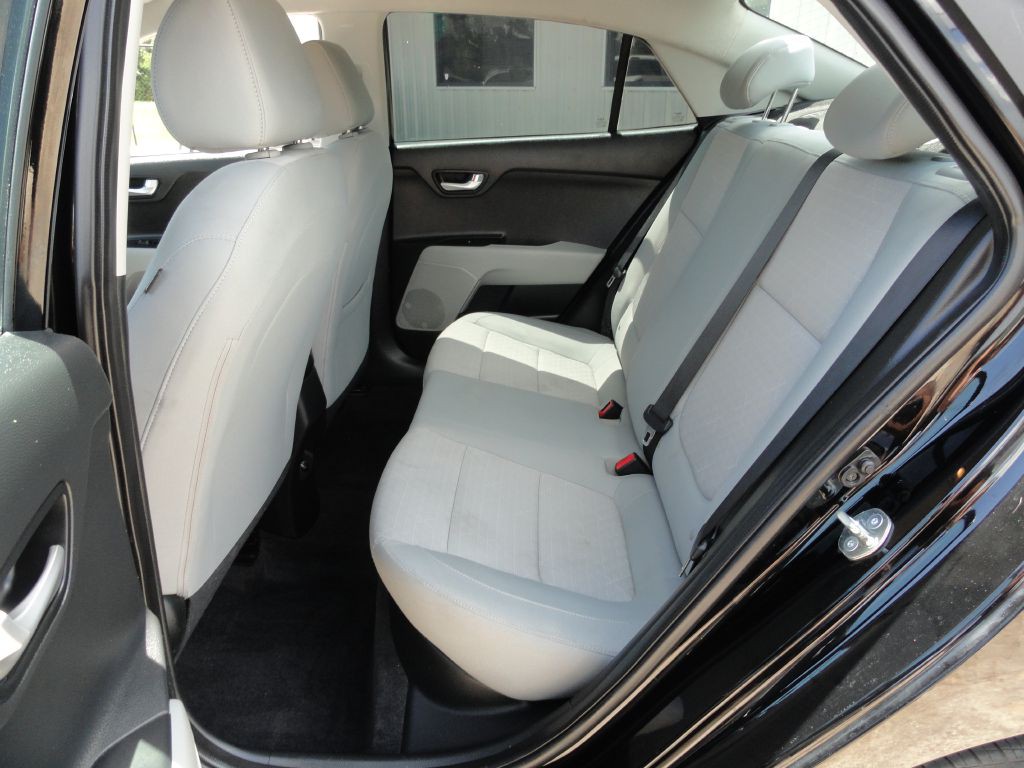 2023 Kia Rio Image 10