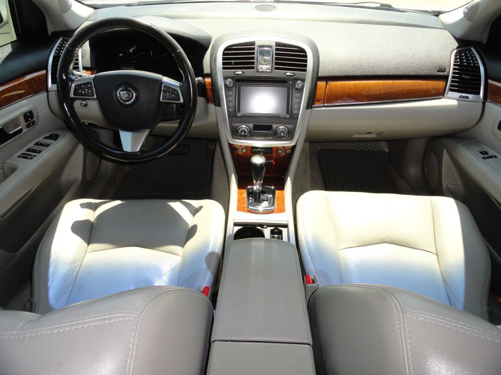 2008 Cadillac SRX Image 6