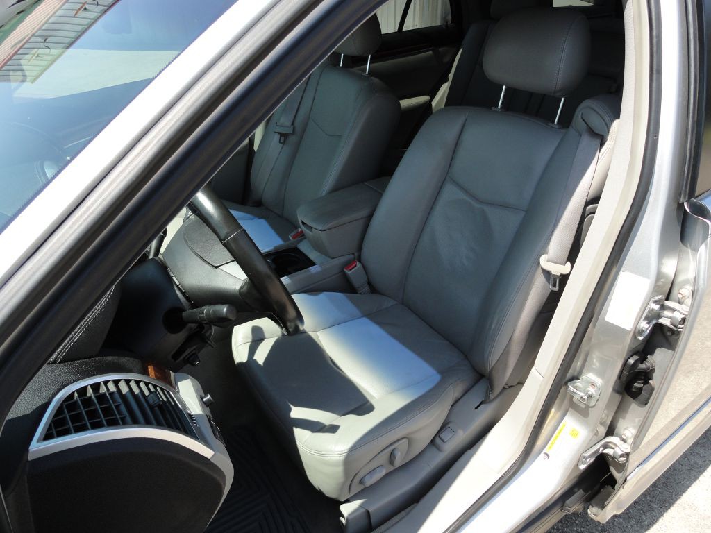 2008 Cadillac SRX Image 9
