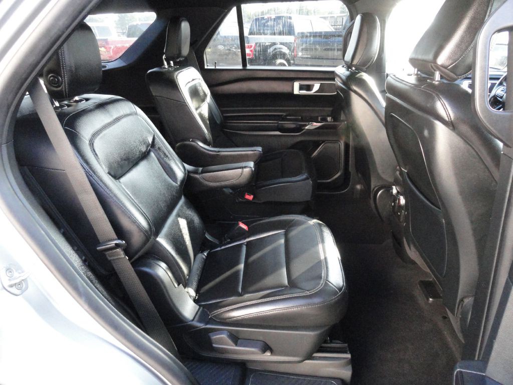 2020 Ford Explorer Image 7