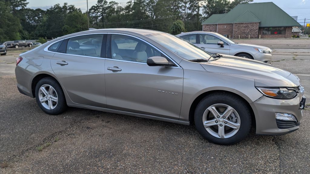 2022 Chevrolet Malibu Image 35