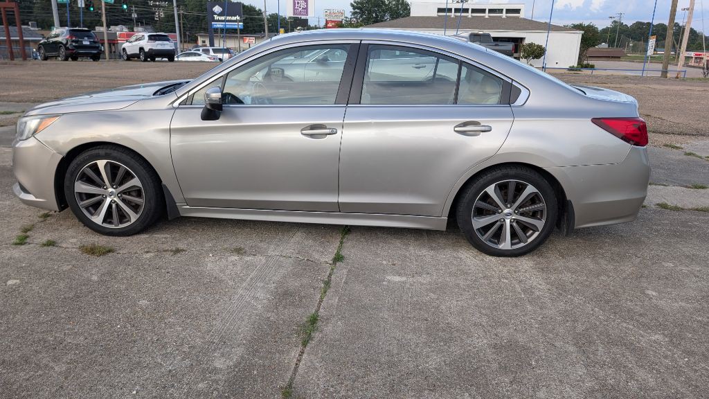2016 Subaru Legacy Image 2