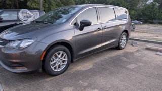 Image for 2021 Chrysler Voyager LX ID: 6254107