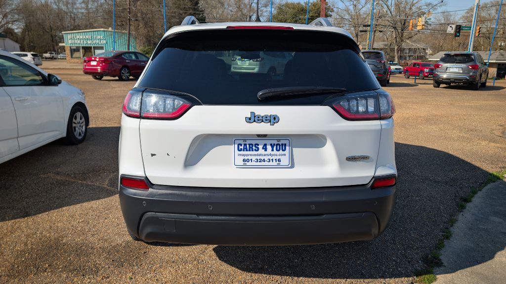 2019 Jeep Cherokee Image 2