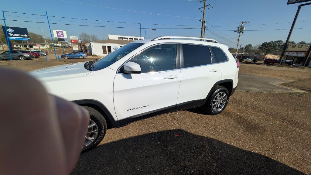 2019 Jeep Cherokee Image 5