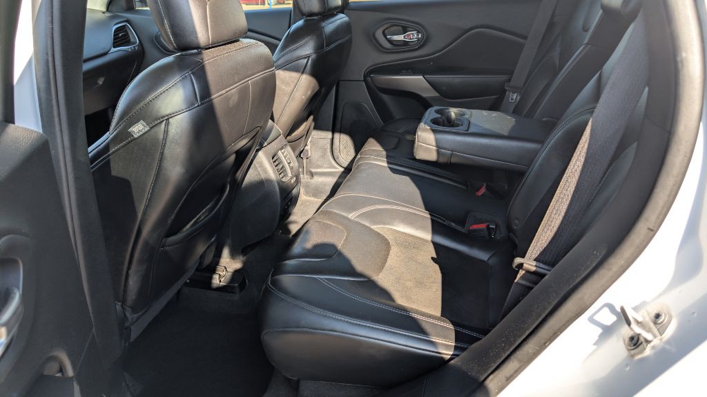 2019 Jeep Cherokee Image 10