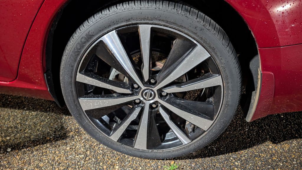 2021 Nissan Altima Image 9