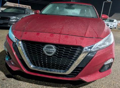 2021 Nissan Altima Image 12