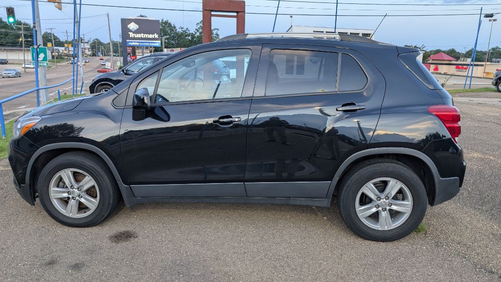 2017 Nissan Rogue Image 2