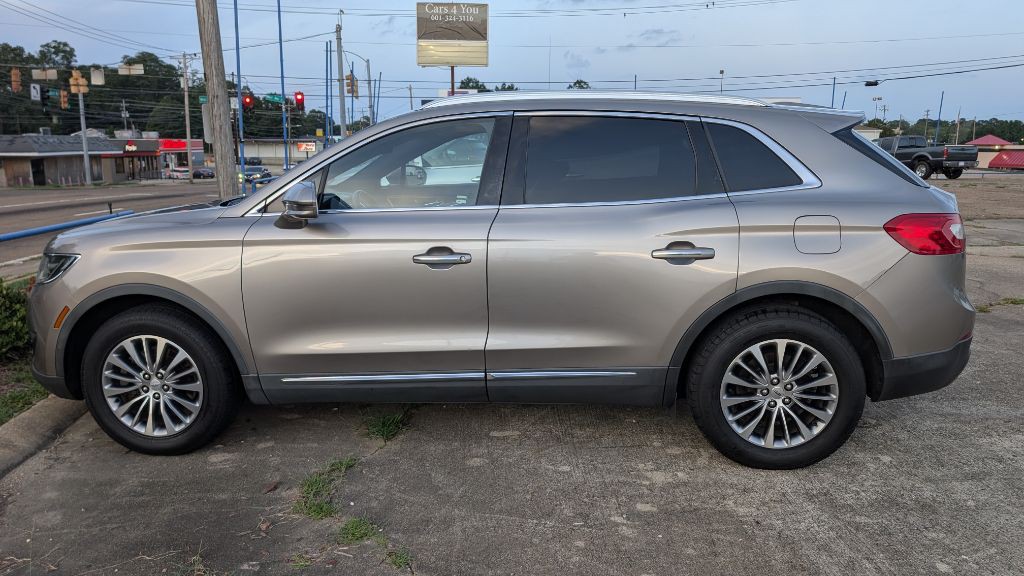 2018 Lincoln MKX Image 2