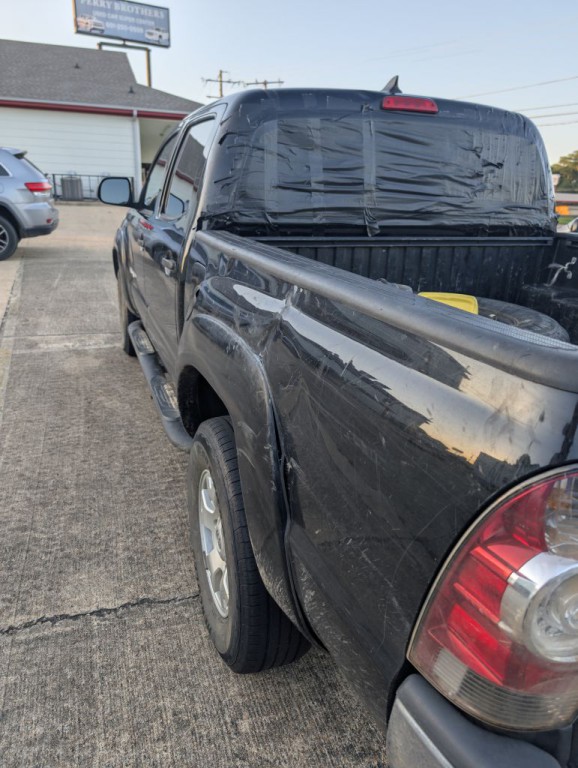 2015 Toyota Tacoma Image 11