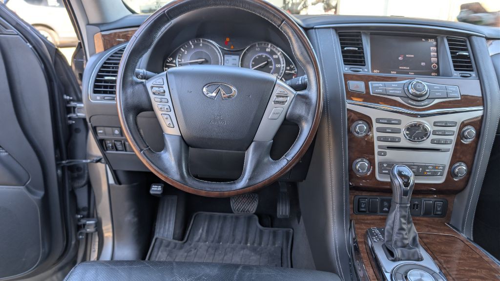 2018 INFINITI QX80 Image 30
