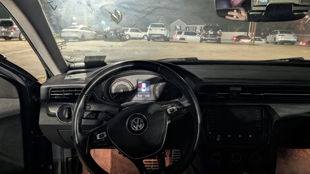 2020 Volkswagen Passat Image 19