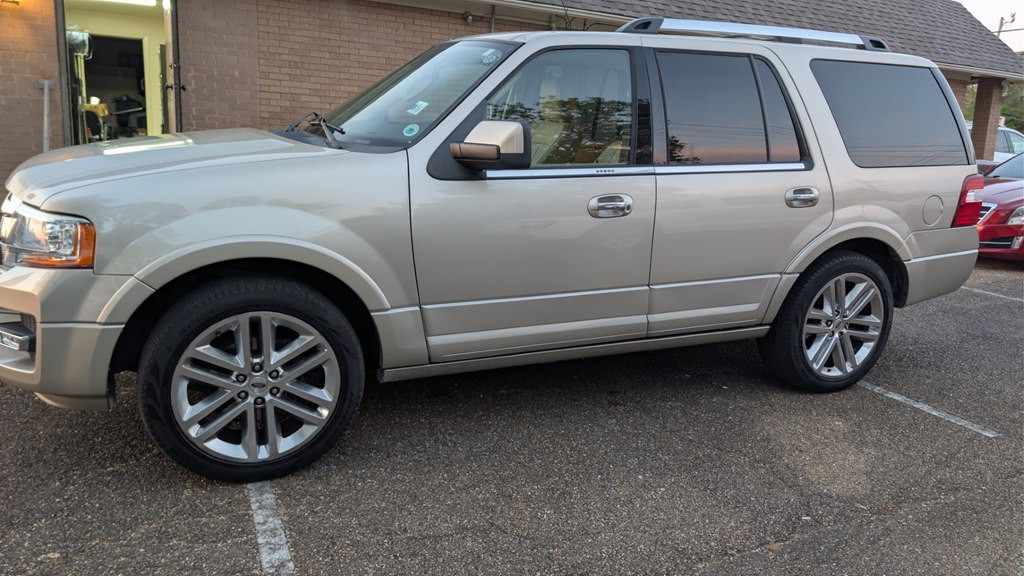 2017 Ford Expedition Image 9
