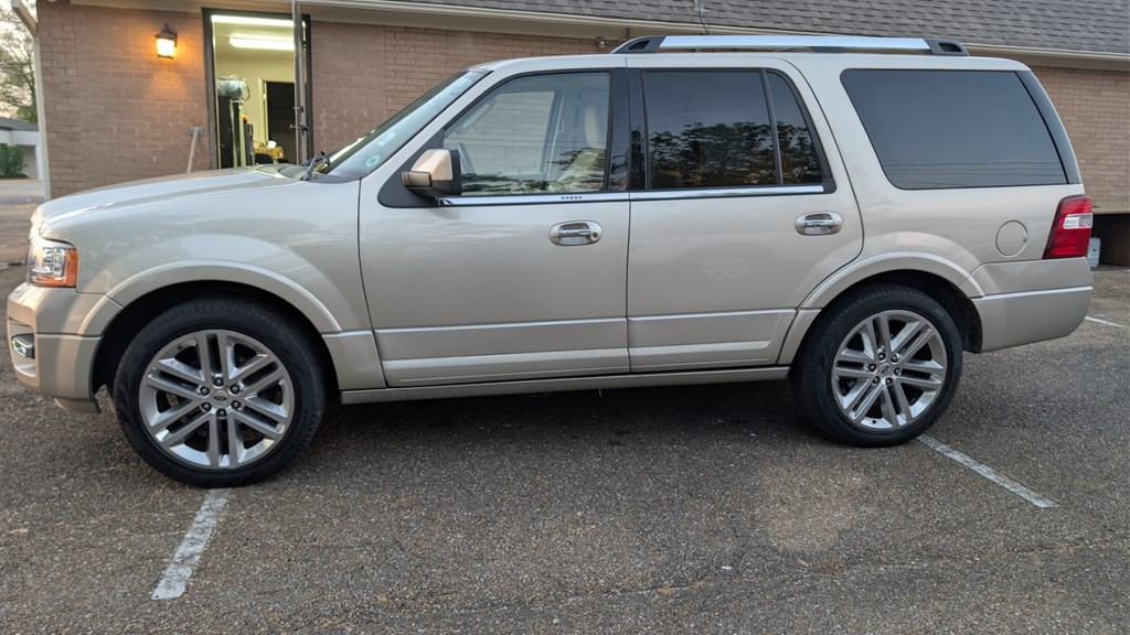 2017 Ford Expedition Image 11