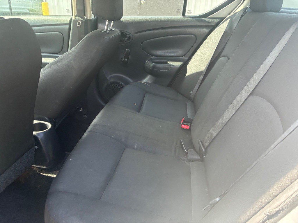 2019 Nissan Versa Image 14