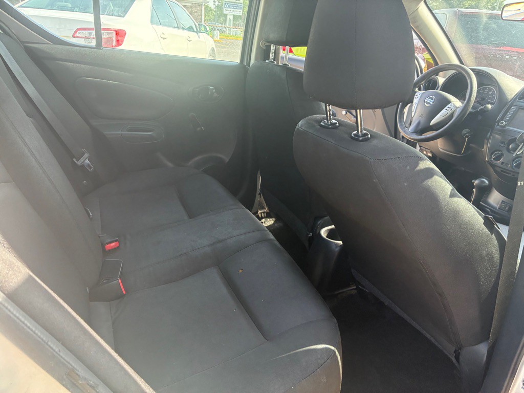 2019 Nissan Versa Image 17