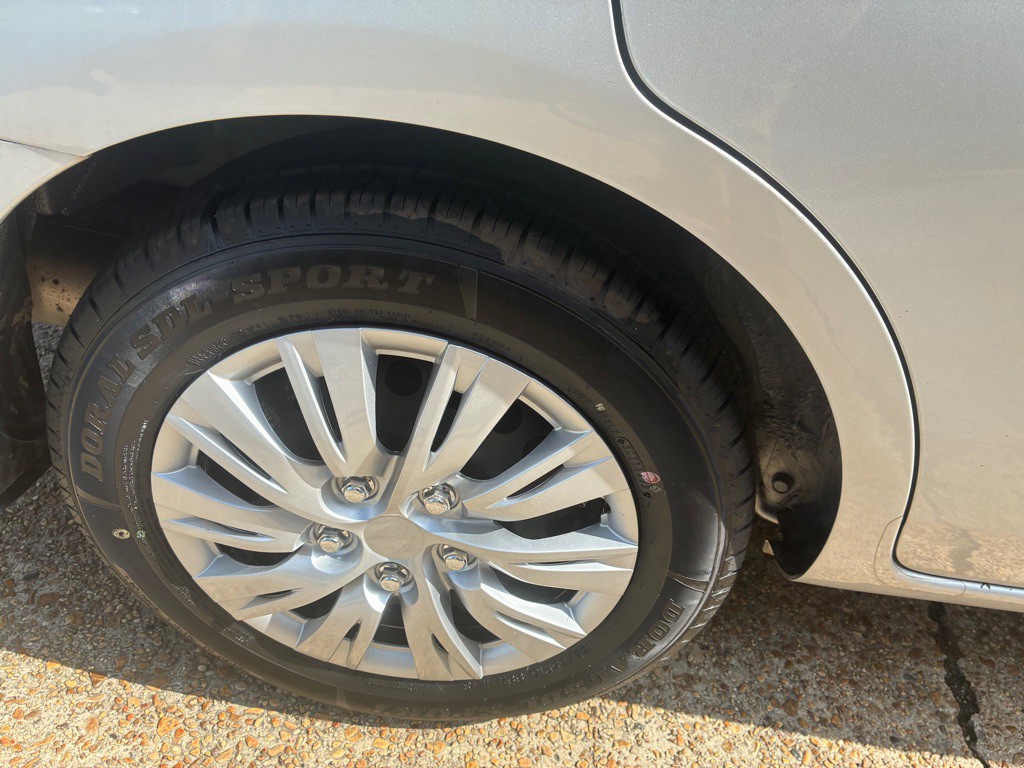 2019 Nissan Versa Image 21