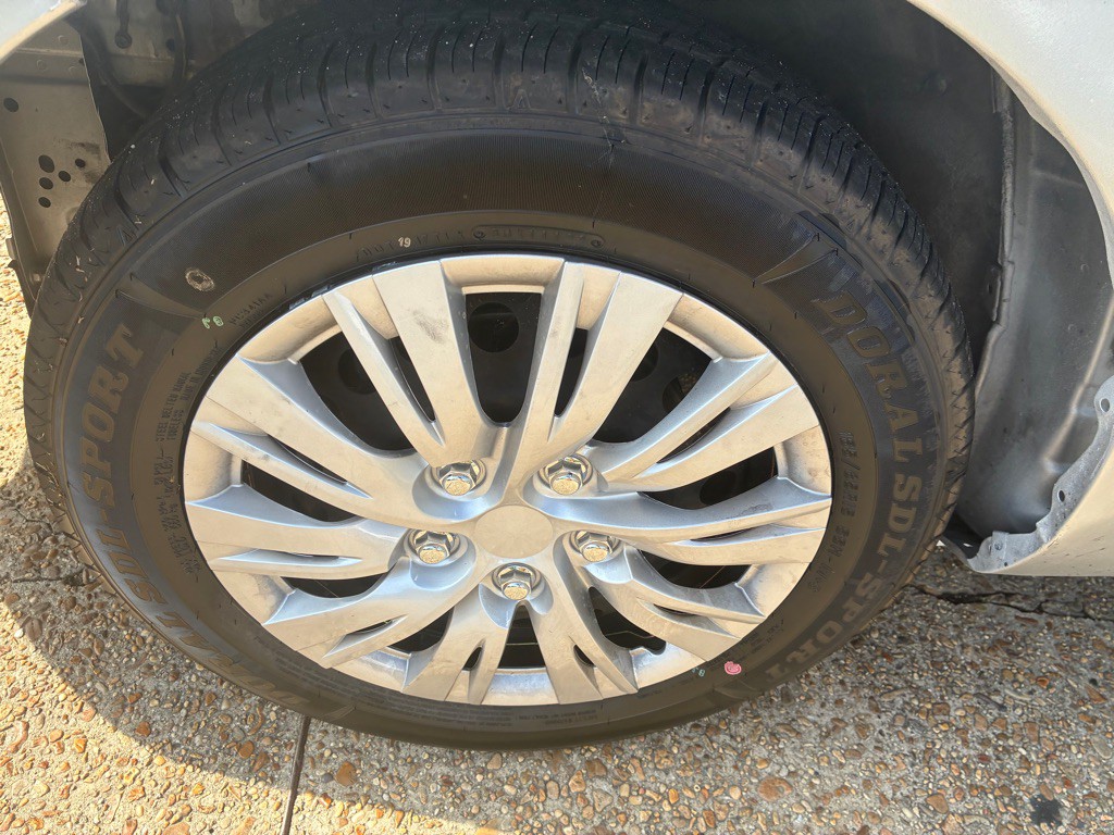 2019 Nissan Versa Image 23