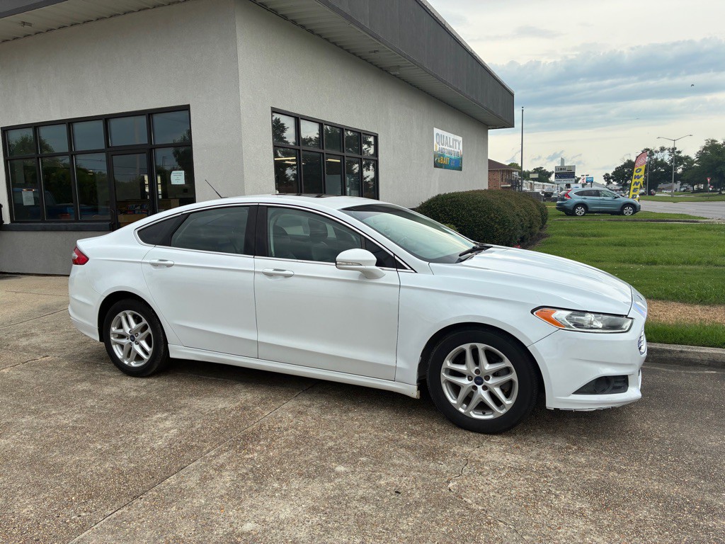 2014 Ford Fusion Image 3
