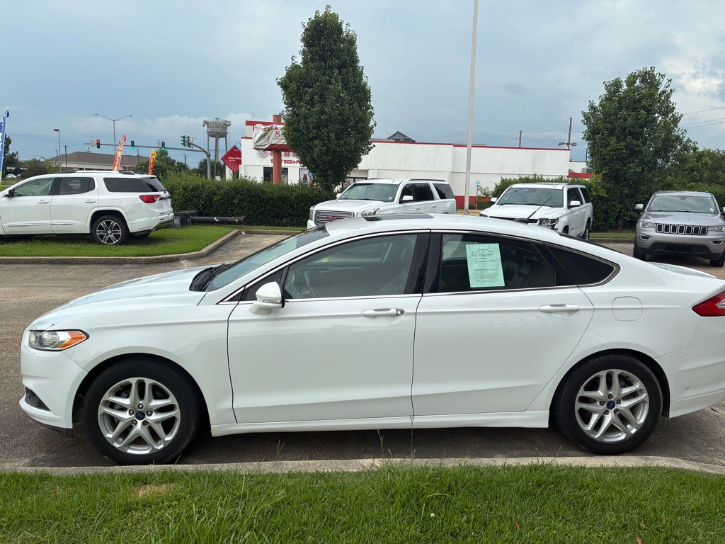 2014 Ford Fusion Image 8