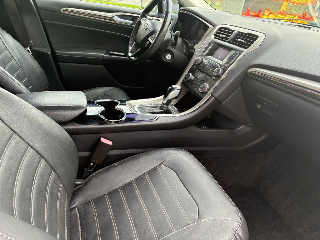 2014 Ford Fusion Image 12