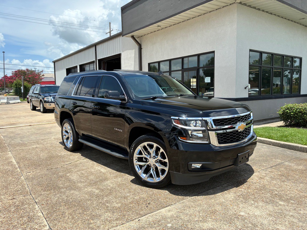 2017 Chevrolet Tahoe Image 3