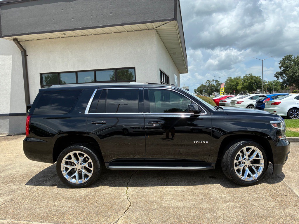 2017 Chevrolet Tahoe Image 4